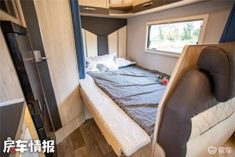 同级最宽依维柯房车，2.3米大床睡觉真宽敞，四口之家能玩