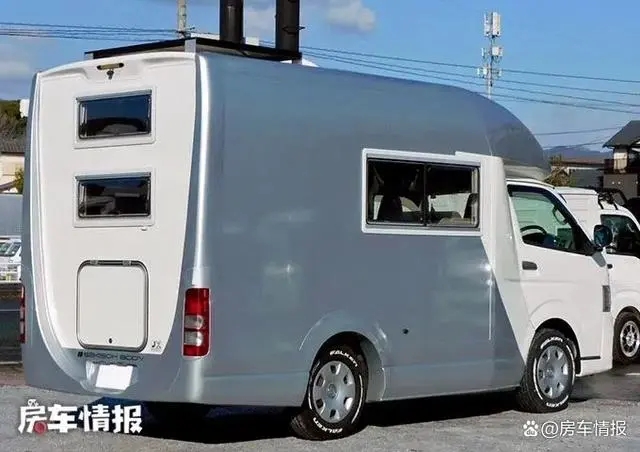 丰田海狮小额头房车，6座6卧设计，车长和家用SUV相当男女都能开
