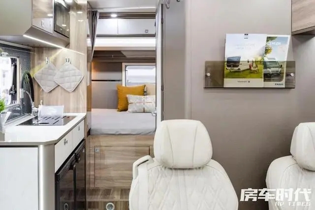 宽大S350房车 高端奢华之作 旅居商务共享