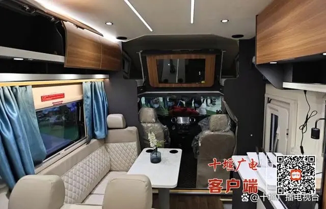 “十堰造”全新中高端房车亮相上海、杭州房车展
