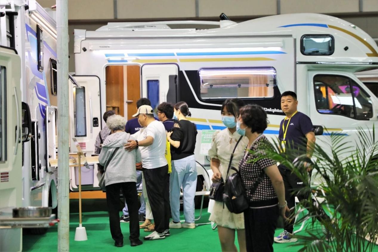 你的环游梦想 “它”来实现 第十二届南京国际度假休闲及房车展览会（CMT China）开幕